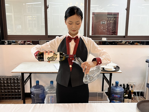 赛中学生风采1.png